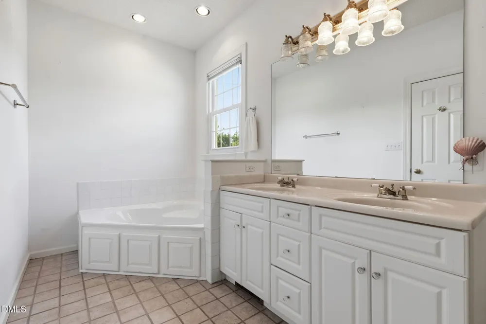 1118 Warren Road Erwin, NC 28339