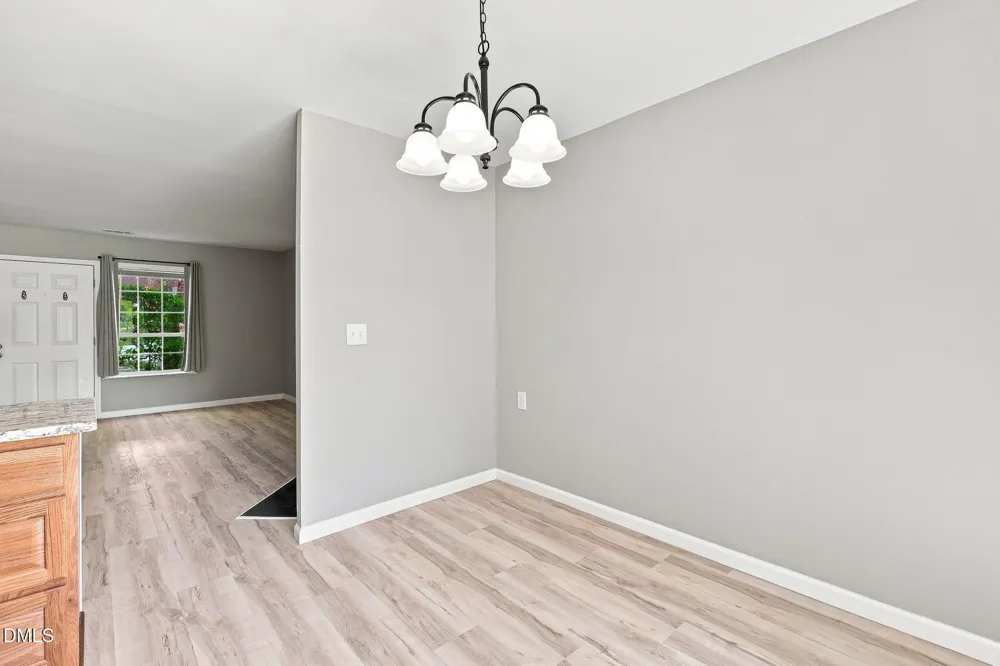 118 Friar Lane Carrboro, NC 27510