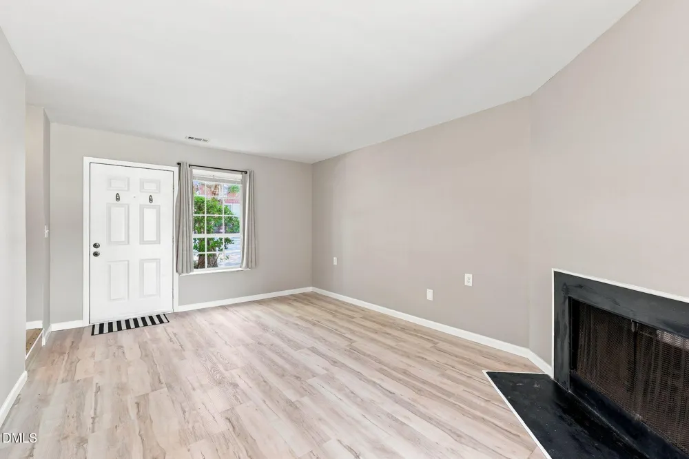 118 Friar Lane Carrboro, NC 27510