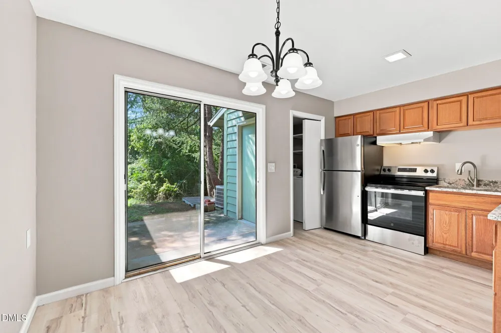 118 Friar Lane Carrboro, NC 27510