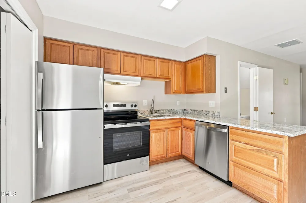118 Friar Lane Carrboro, NC 27510