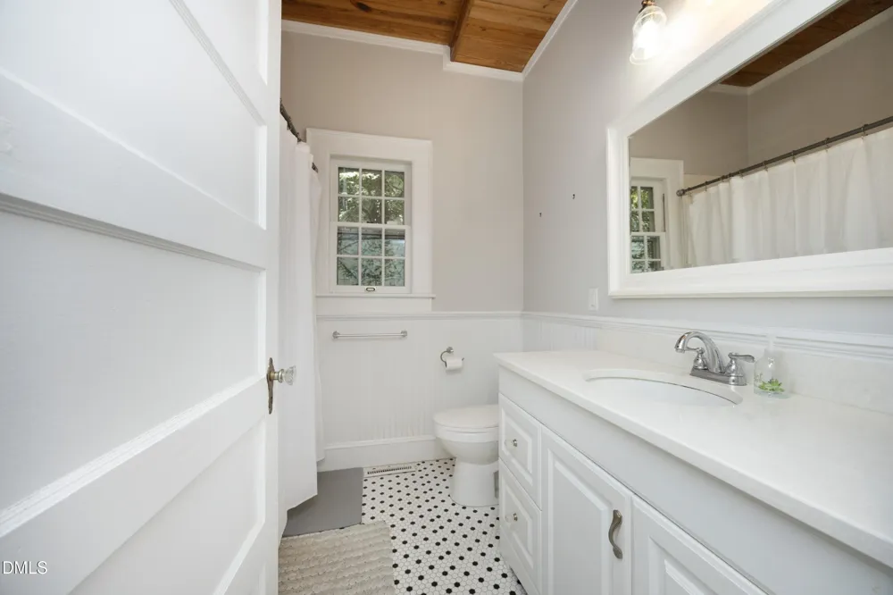304 Mccauley Street Chapel Hill, NC 27516