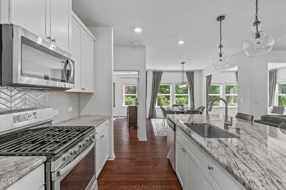 529 Oaks End Drive Holly Springs, NC 27540