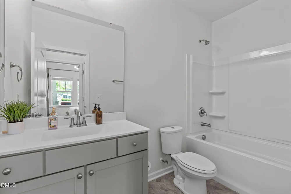 529 Oaks End Drive Holly Springs, NC 27540