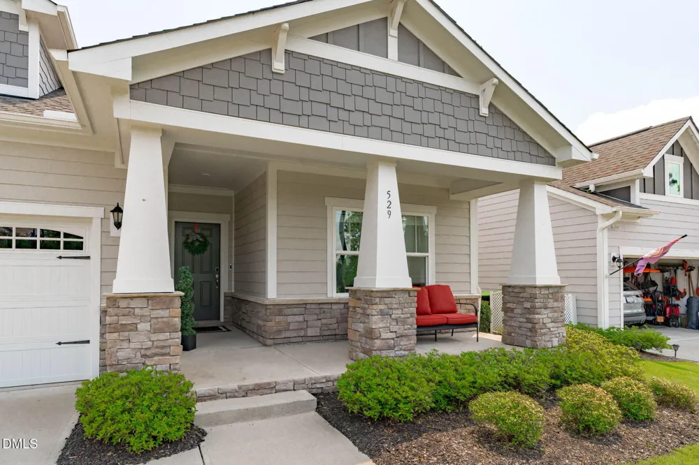 529 Oaks End Drive Holly Springs, NC 27540