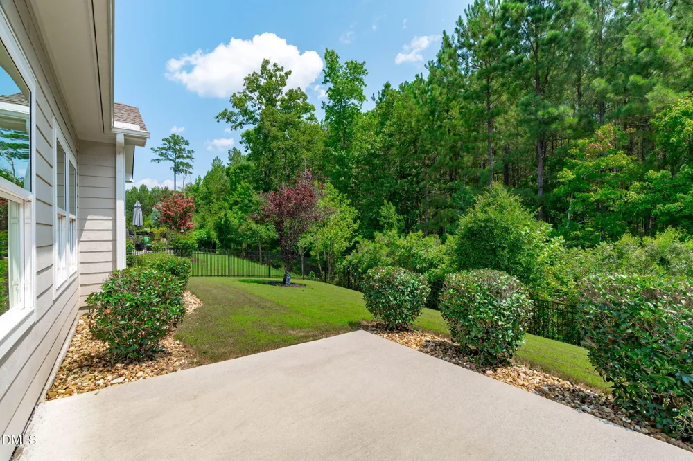 529 Oaks End Drive Holly Springs, NC 27540