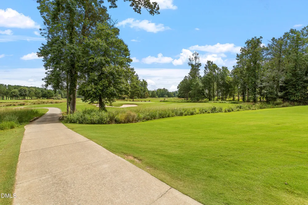 529 Oaks End Drive Holly Springs, NC 27540