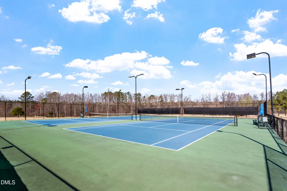 529 Oaks End Drive Holly Springs, NC 27540