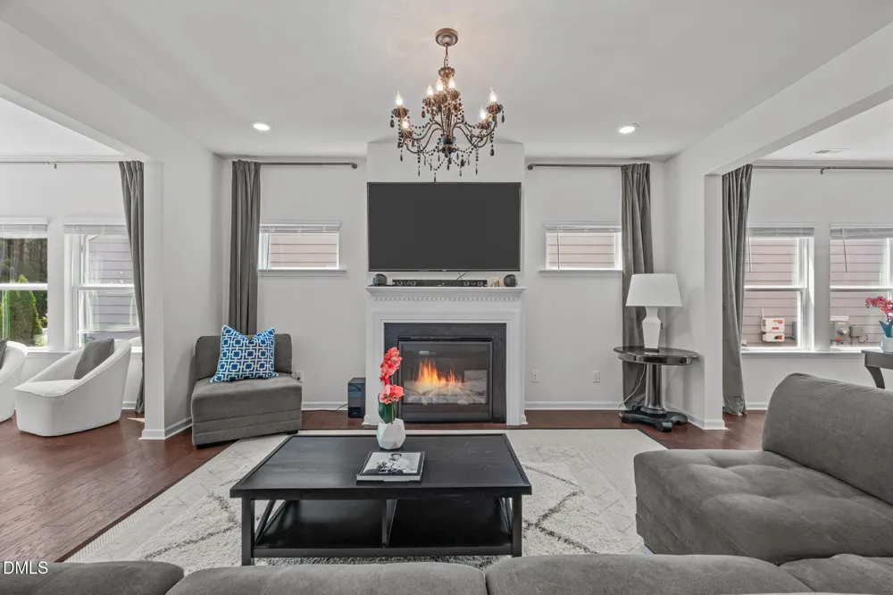 529 Oaks End Drive Holly Springs, NC 27540