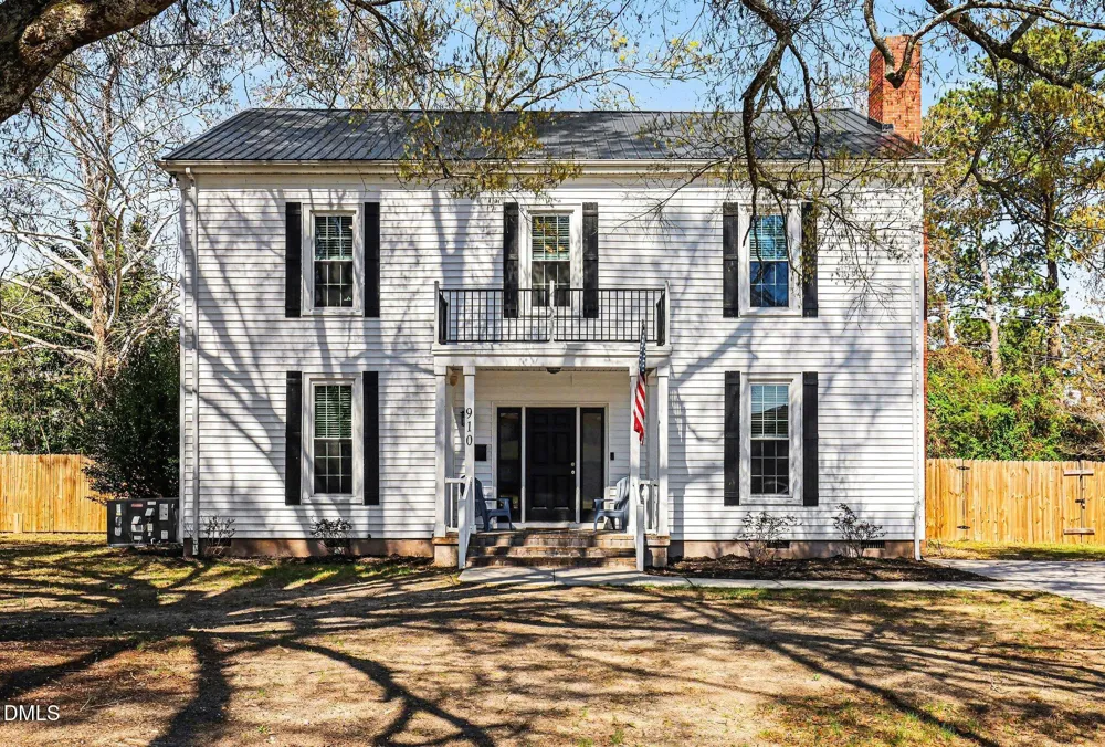 910 S 2nd Street Smithfield, NC 27577