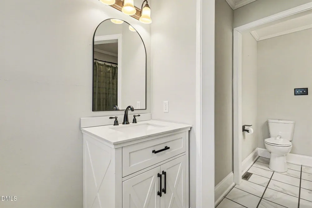 910 S 2nd Street Smithfield, NC 27577