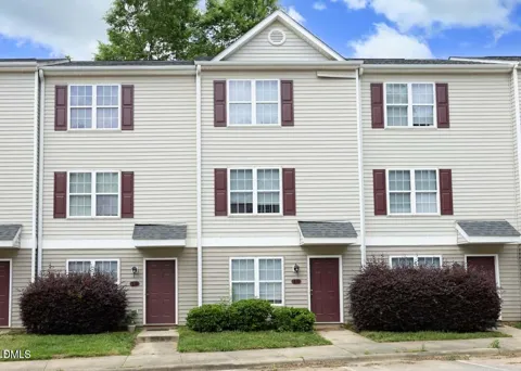 18 Red Lane