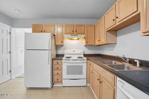 18 Red Lane Raleigh, NC 27606