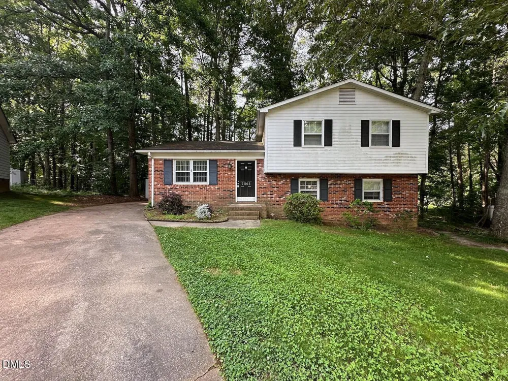 1505 Highland Trail Cary, NC 27511