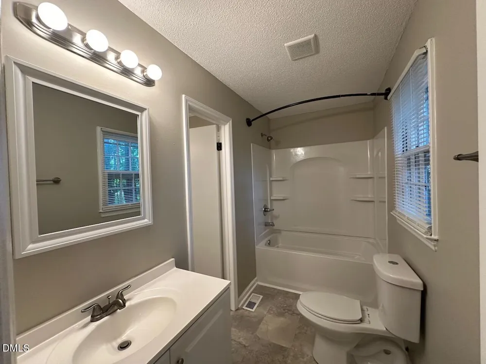 1505 Highland Trail Cary, NC 27511