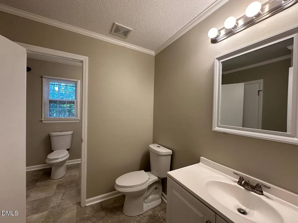 1505 Highland Trail Cary, NC 27511