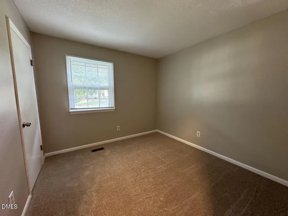 1505 Highland Trail Cary, NC 27511