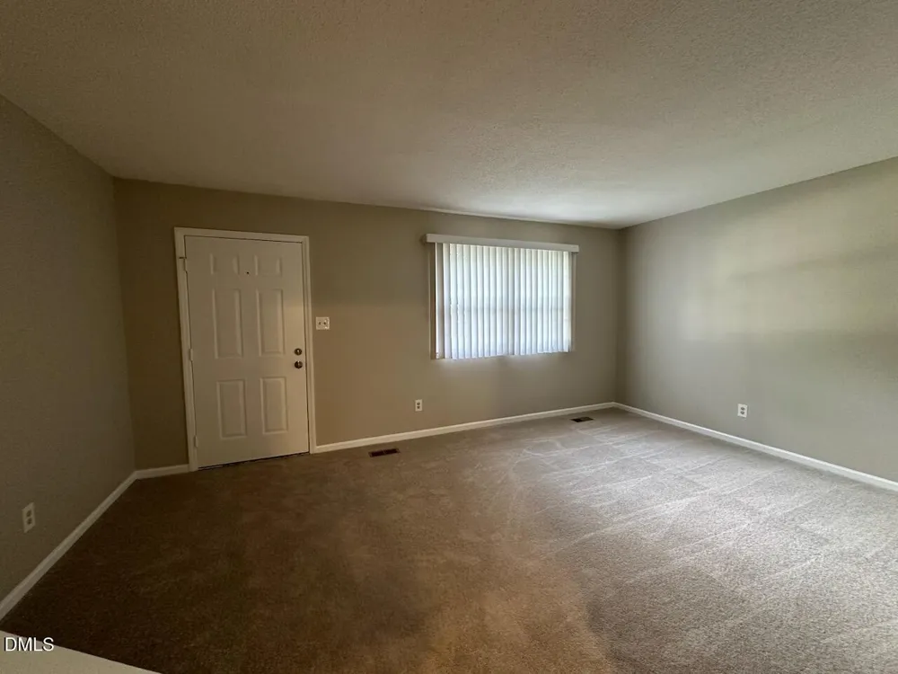 1505 Highland Trail Cary, NC 27511