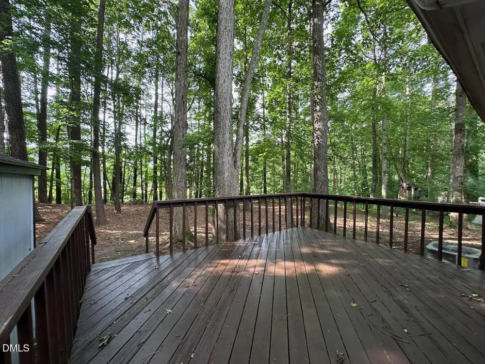 1505 Highland Trail Cary, NC 27511