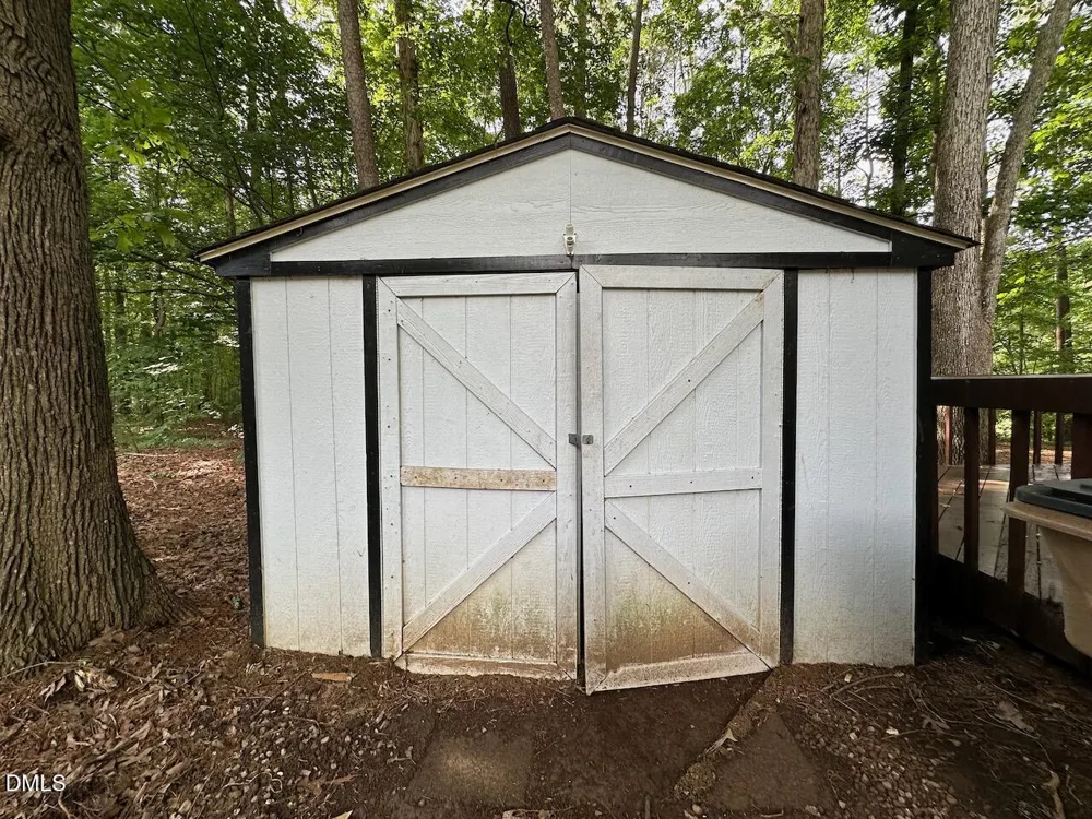 1505 Highland Trail Cary, NC 27511