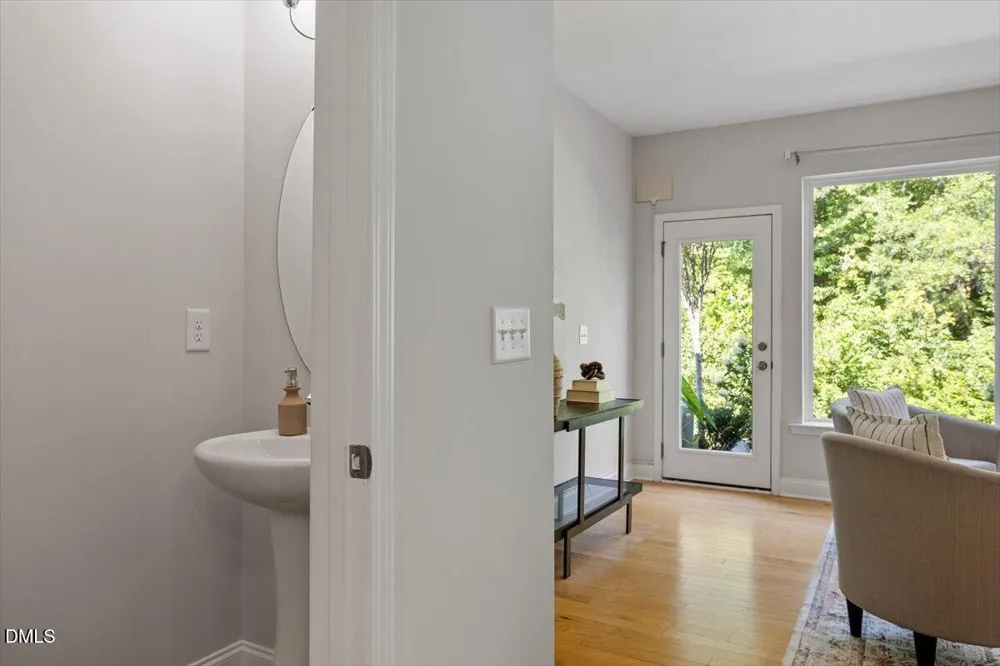 149 Manordale Drive Chapel Hill, NC 27517