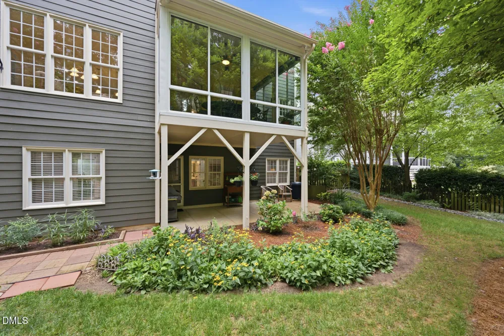 108 Bells Walk Court Holly Springs, NC 27540
