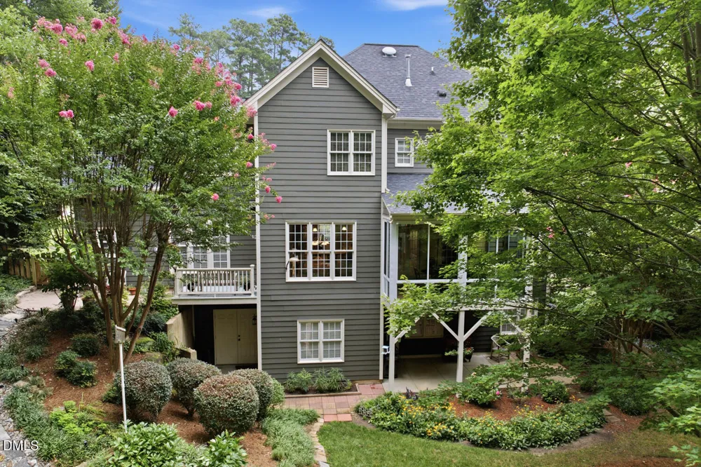 108 Bells Walk Court Holly Springs, NC 27540