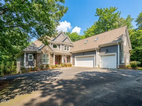 1820 Southpoint Lane