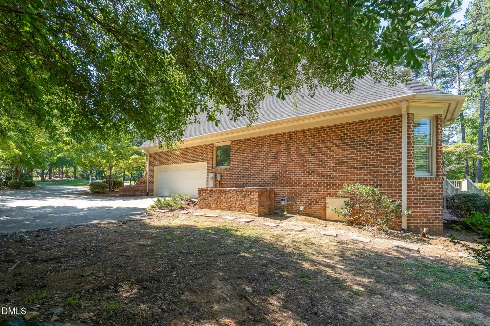 205 Piney Grove Point New London, NC 28127