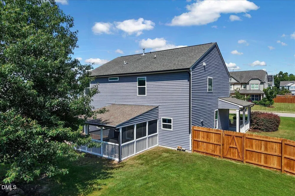 809 Willow Tower Court Rolesville, NC 27571