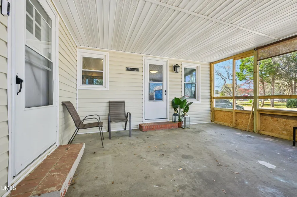 712 Fairground Road Dunn, NC 28334