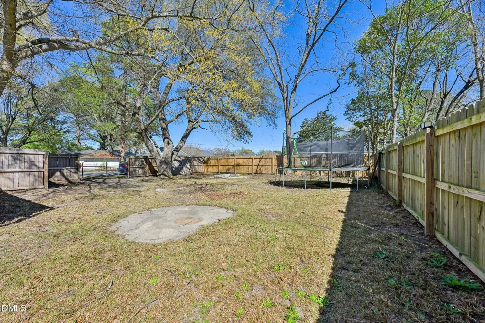 712 Fairground Road Dunn, NC 28334