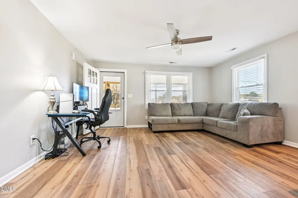 712 Fairground Road Dunn, NC 28334