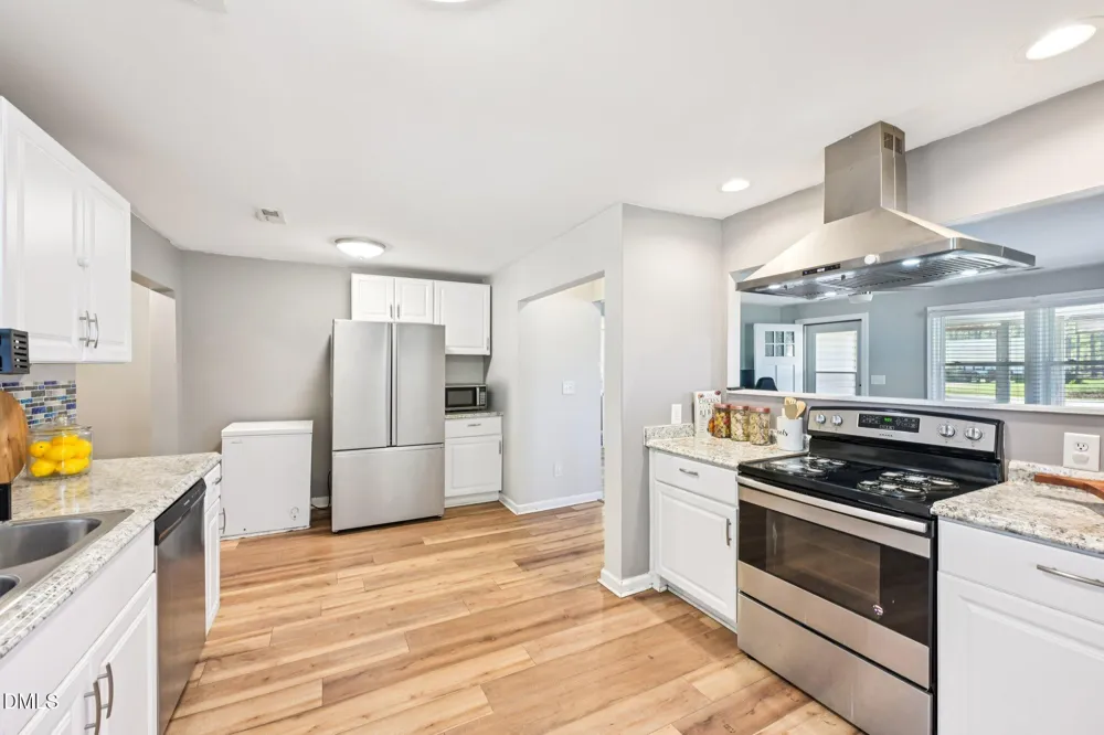 712 Fairground Road Dunn, NC 28334