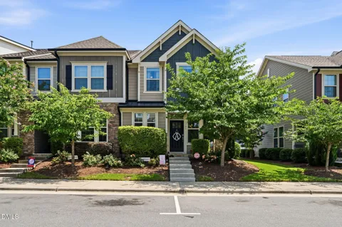 1721 Shady Oaks Drive