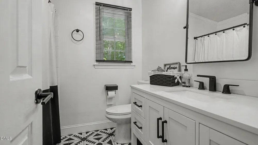 3701 Sagamore Drive Greensboro, NC 27410