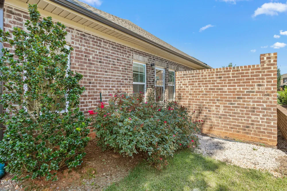 138 Dunvegan Lane Burlington, NC 27215