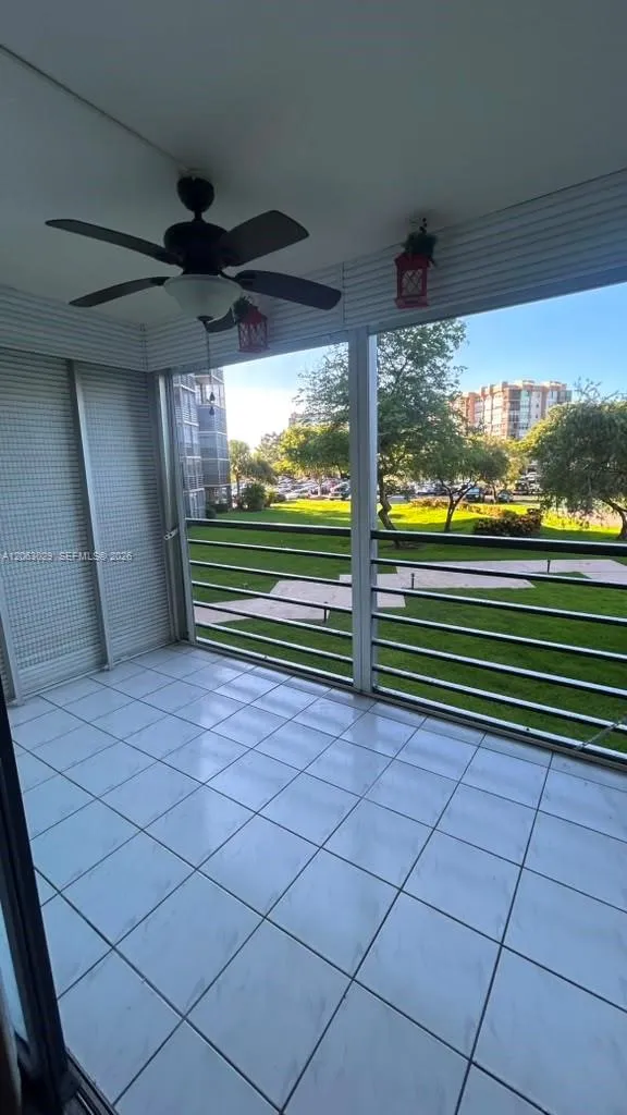 1300 Saint Charles Pl #202 Pembroke Pines, FL 33026