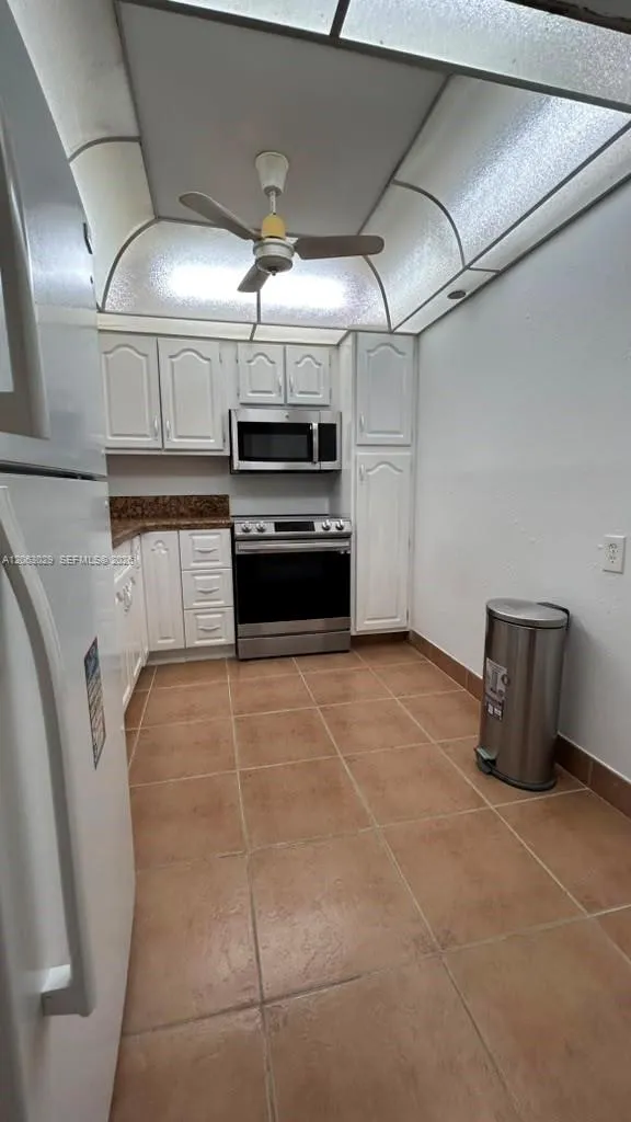 1300 Saint Charles Pl #202 Pembroke Pines, FL 33026