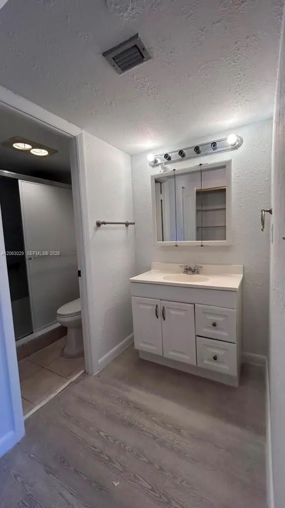 1300 Saint Charles Pl #202 Pembroke Pines, FL 33026