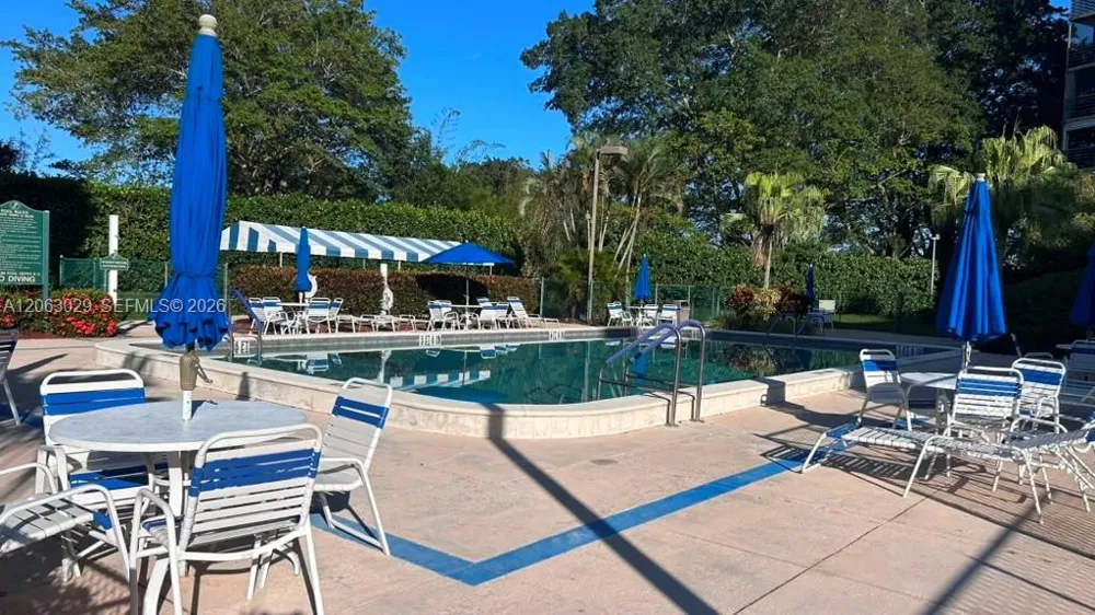 1300 Saint Charles Pl #202 Pembroke Pines, FL 33026