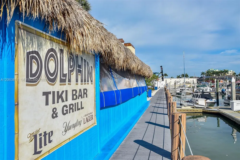 1011 Anglers Cove #H403 Marco Island, FL 34145