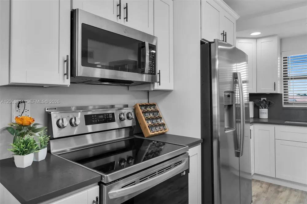 1011 Anglers Cove #H403 Marco Island, FL 34145