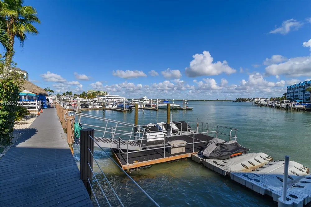 1011 Anglers Cove #H403 Marco Island, FL 34145