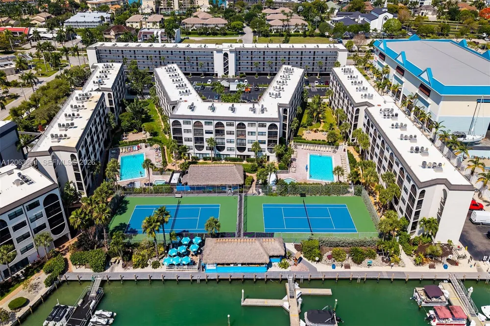1011 Anglers Cove #H403 Marco Island, FL 34145