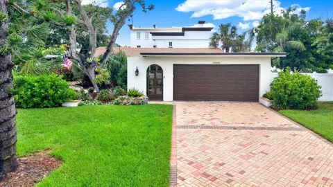 1040 PALM DRIVE