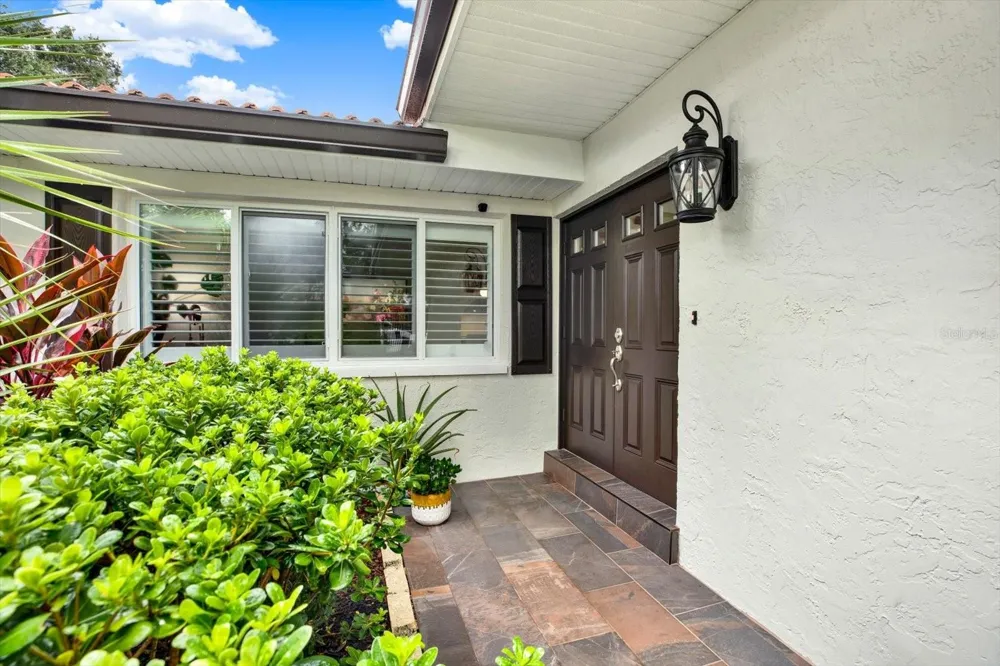1040 PALM DRIVE Belleair Beach, FL 33786