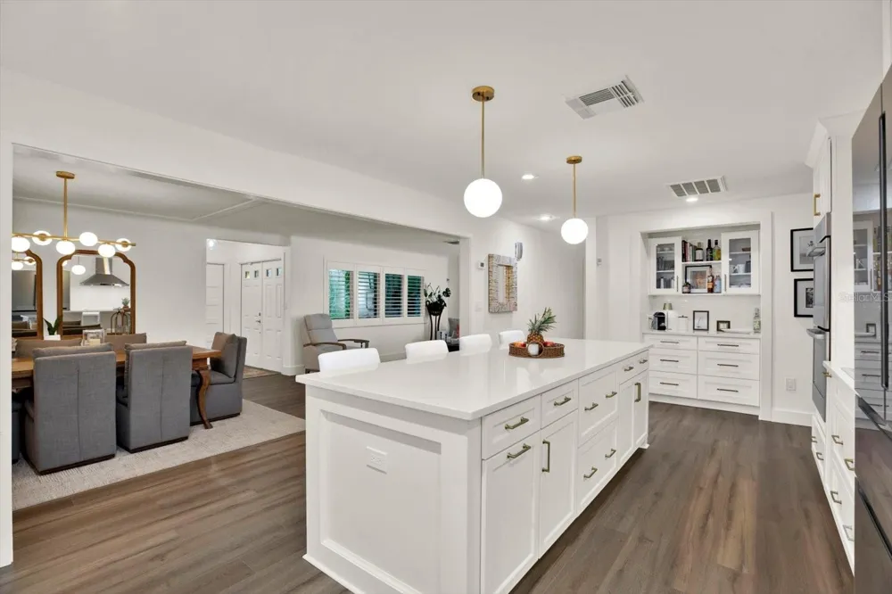 1040 PALM DRIVE Belleair Beach, FL 33786