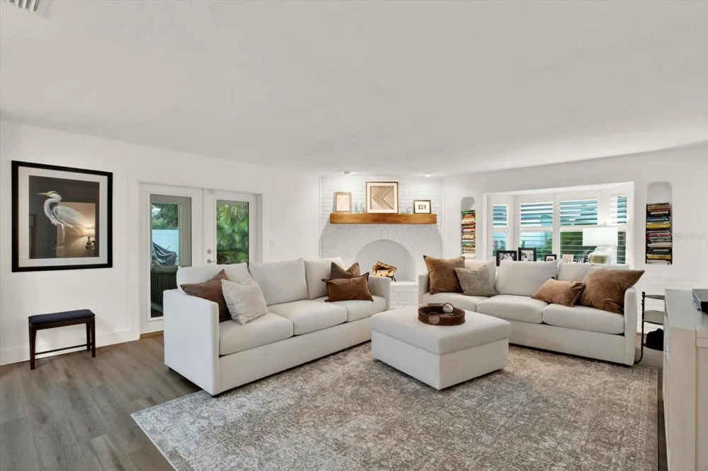 1040 PALM DRIVE Belleair Beach, FL 33786