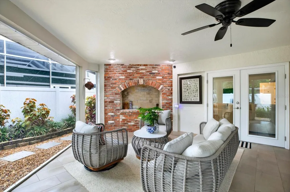 1040 PALM DRIVE Belleair Beach, FL 33786